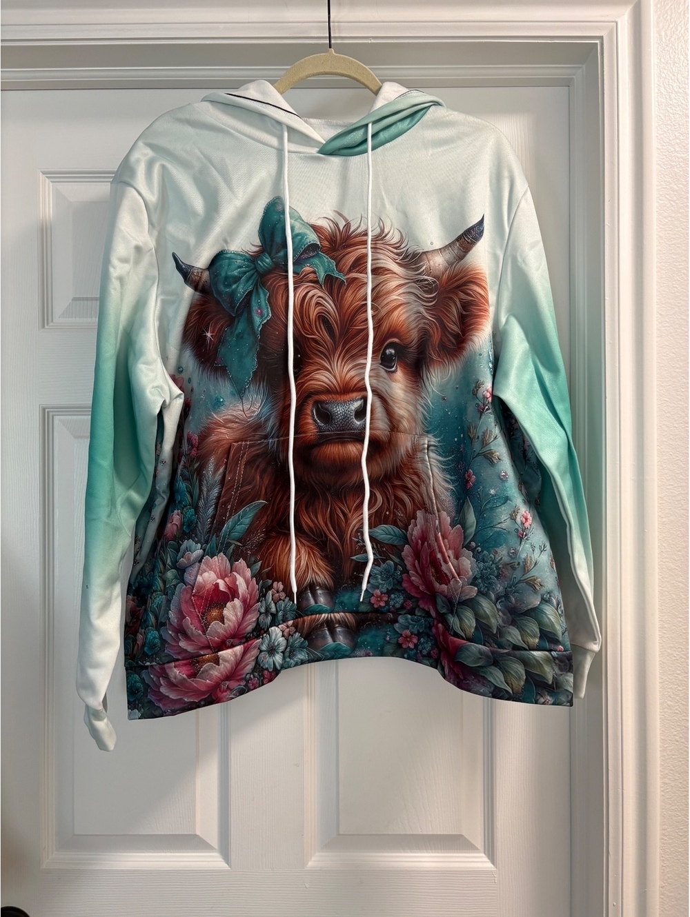 Plus size Cute Highland Cow Floral Hoodie Sweatshirt